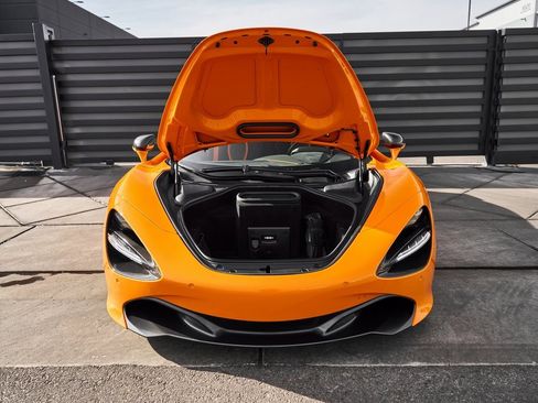 Used 2018 McLaren 720S Performance image 20