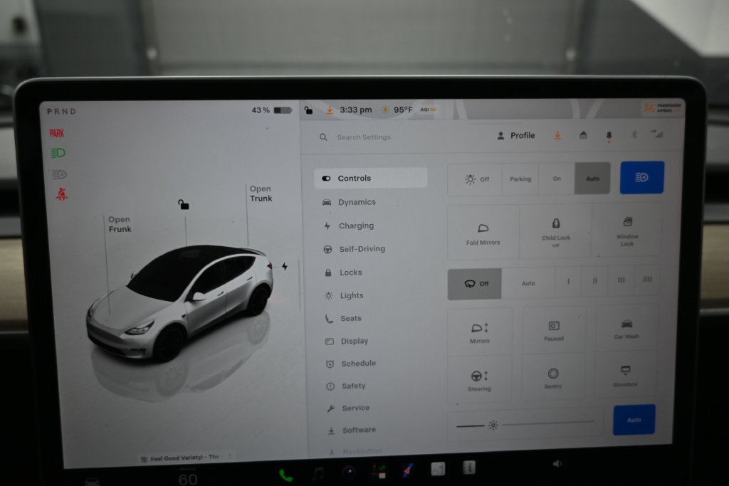 Used 2023 Tesla Model Y Performance AWD/4WD image 20
