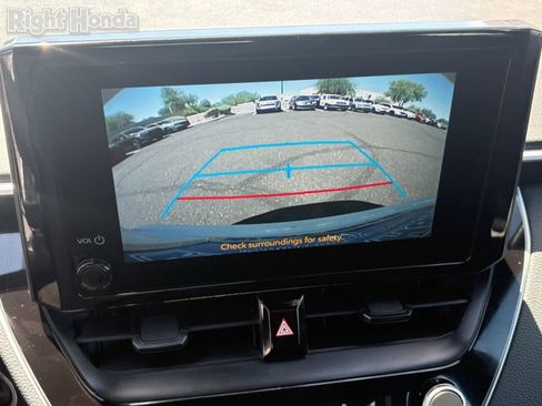 Used 2025 Toyota Corolla SE FWD image 15