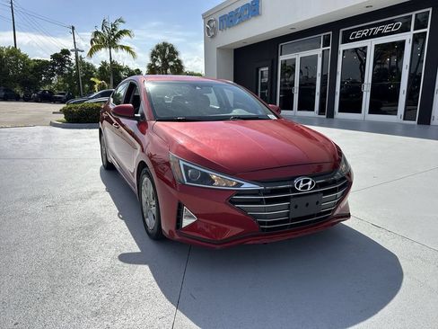 Used 2019 Hyundai Elantra SEL FWD image 7