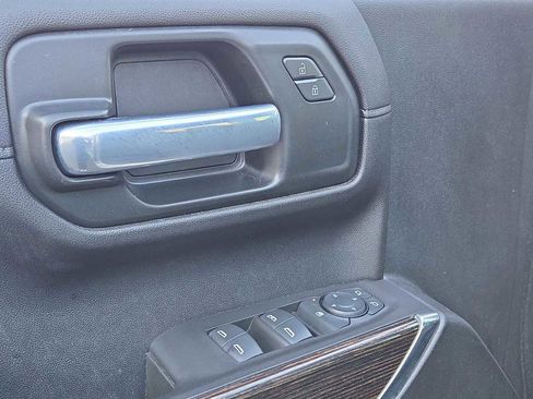 Used 2021 GMC Sierra 1500 SLE image 18