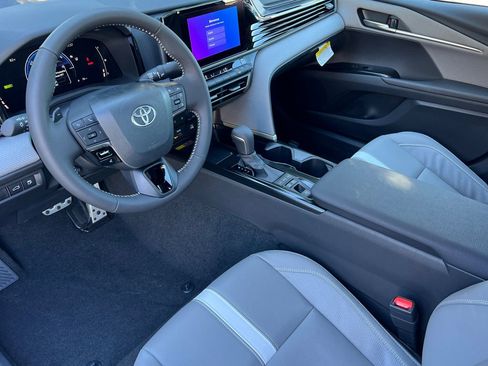 New 2026 Toyota Camry SE FWD image 9