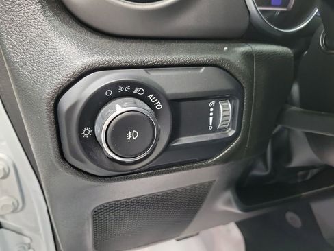 Used 2023 Jeep Wrangler Sport AWD/4WD image 28
