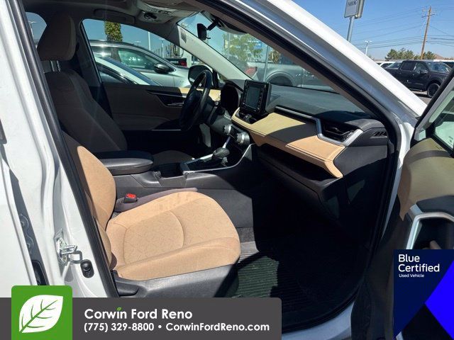 Used 2021 Toyota RAV4 XLE w/ Convenience Package AWD/4WD image 12