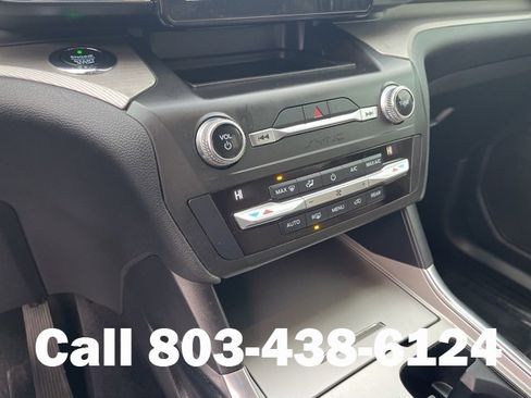 Used 2020 Ford Explorer XLT w/ Equipment Group 202A image 26