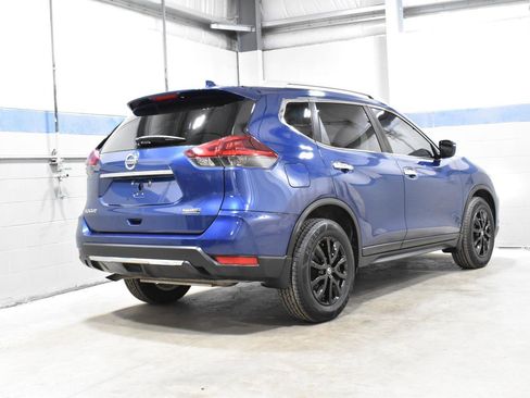 Used 2019 Nissan Rogue S image 26