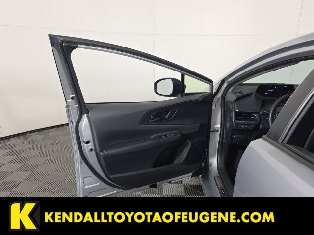 Used 2024 Toyota Prius LE AWD/4WD image 20