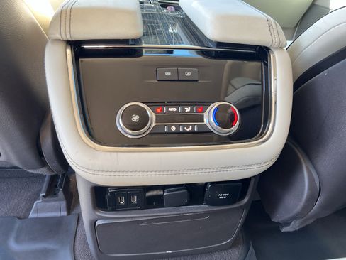 Used 2019 Lincoln Navigator Black Label AWD/4WD image 10