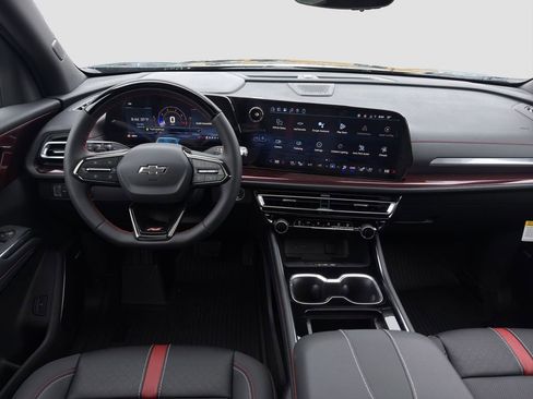 New 2026 Chevrolet Traverse RS w/ LPO, Floor Liner Package FWD image 14