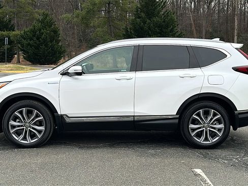 Used 2022 Honda CR-V Touring image 3