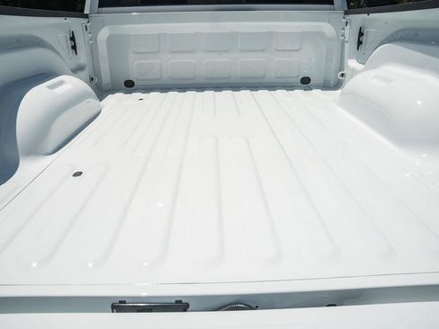 New 2026 RAM 2500 Laramie AWD/4WD image 11