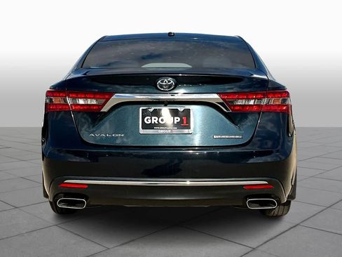 Used 2016 Toyota Avalon Touring image 4