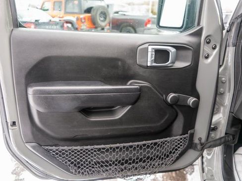 Used 2023 Jeep Wrangler Sport AWD/4WD image 13