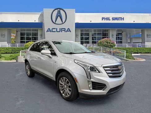 Used 2017 Cadillac XT5 Luxury FWD image 3