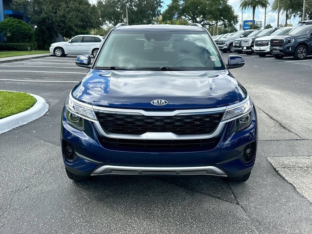 Used 2021 Kia Seltos EX AWD/4WD image 2