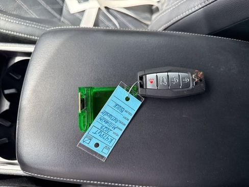 Used 2023 Mitsubishi Outlander SEL image 10