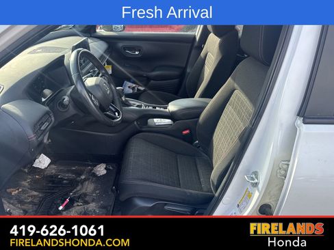 Used 2024 Honda HR-V Sport image 14