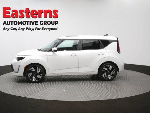 Used 2023 Kia Soul GT-Line FWD image 59