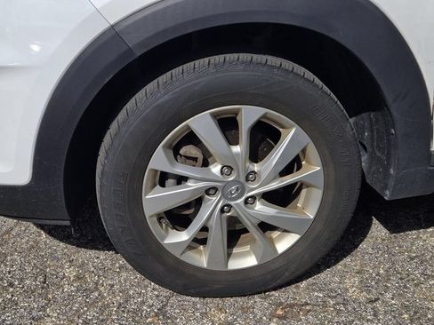 Used 2019 Hyundai Tucson SE AWD/4WD image 5