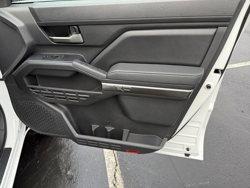 New 2025 Toyota Tacoma TRD Sport image 41