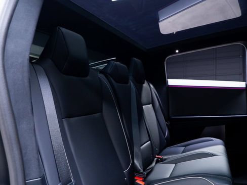Used 2026 Tesla Cybertruck AWD Crew Cab image 49