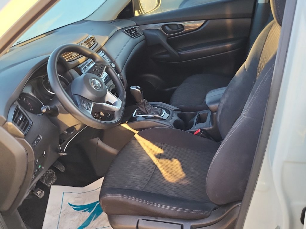 Used 2020 Nissan Rogue S AWD/4WD image 4