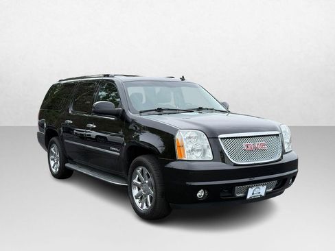 Used 2013 GMC Yukon XL Denali AWD/4WD image 10