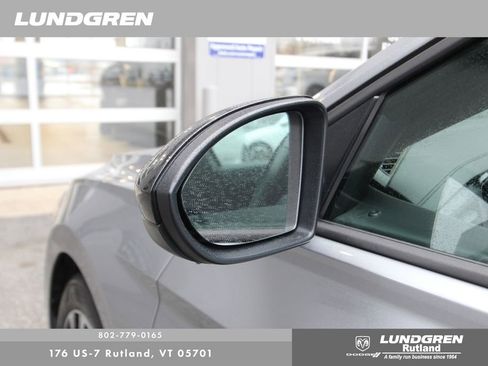 Used 2024 Volkswagen Jetta Sport image 45