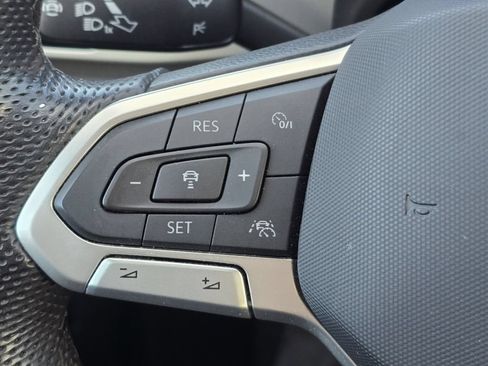 Used 2023 Volkswagen Atlas SEL R-Line AWD/4WD image 16