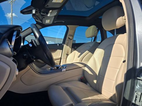 Used 2018 Mercedes-Benz GLC 300 4MATIC image 10