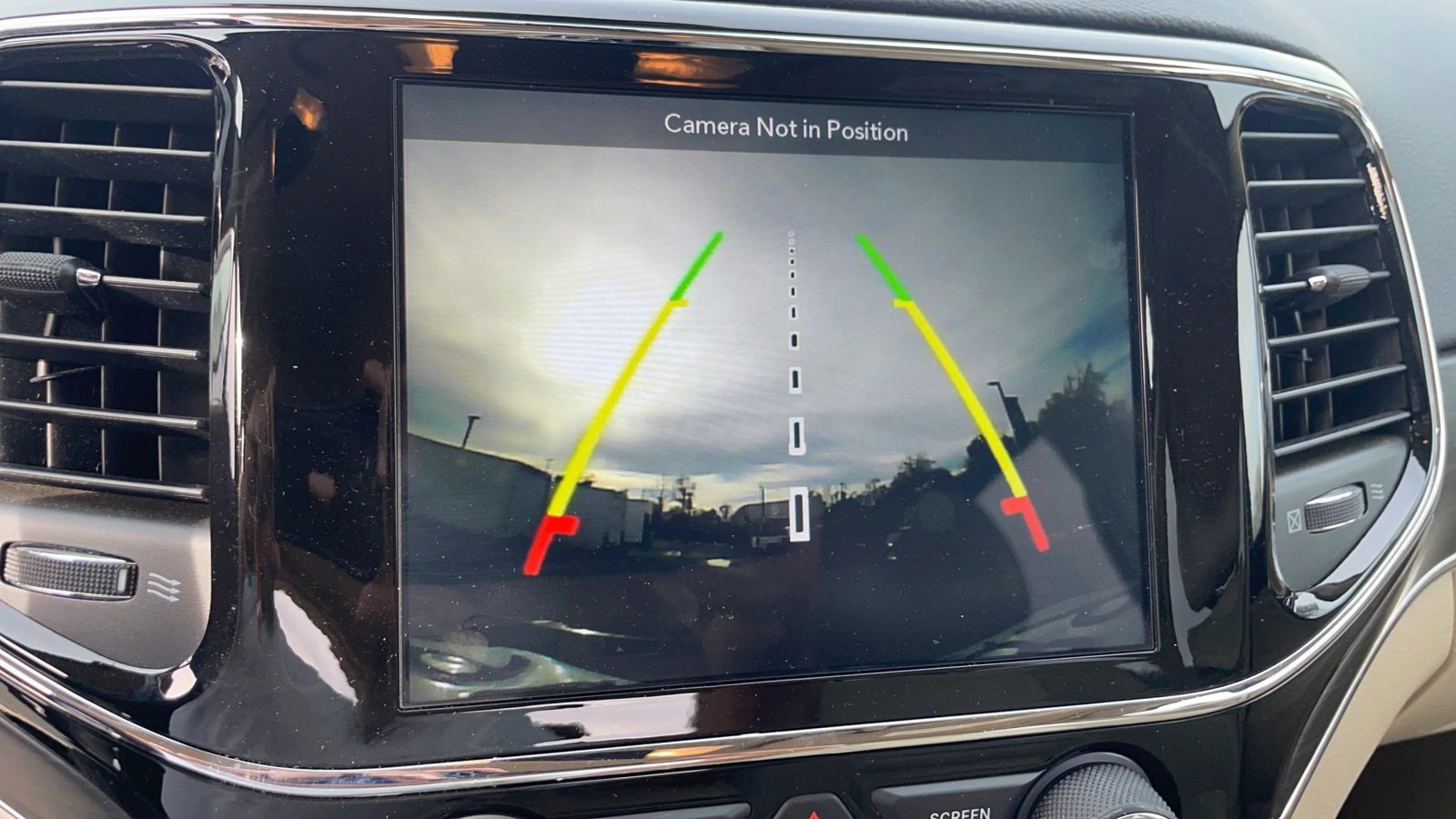 Used 2019 Jeep Grand Cherokee Limited AWD/4WD image 20
