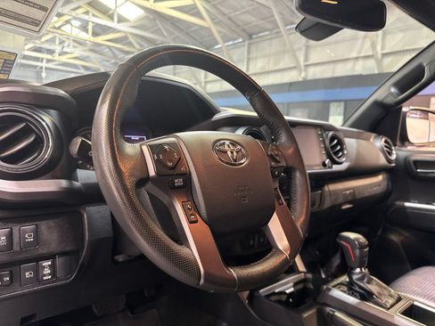 Used 2020 Toyota Tacoma TRD Pro AWD/4WD image 26