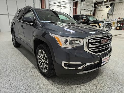 Used 2019 GMC Acadia SLE AWD/4WD image 4