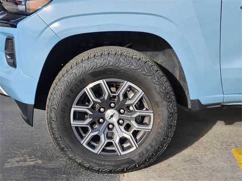 Used 2025 Chevrolet Colorado Z71 w/ Z71 Convenience Package 2 image 12