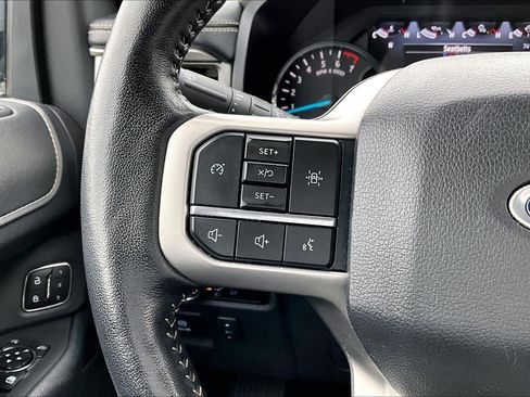Used 2024 Ford Expedition Max XLT AWD/4WD image 18