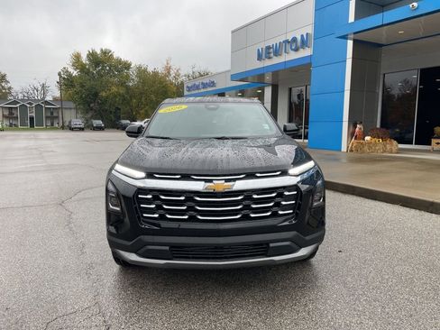 New 2026 Chevrolet Equinox LT image 2