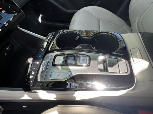 Used 2022 Hyundai Tucson Limited w/ Cargo Package image 27