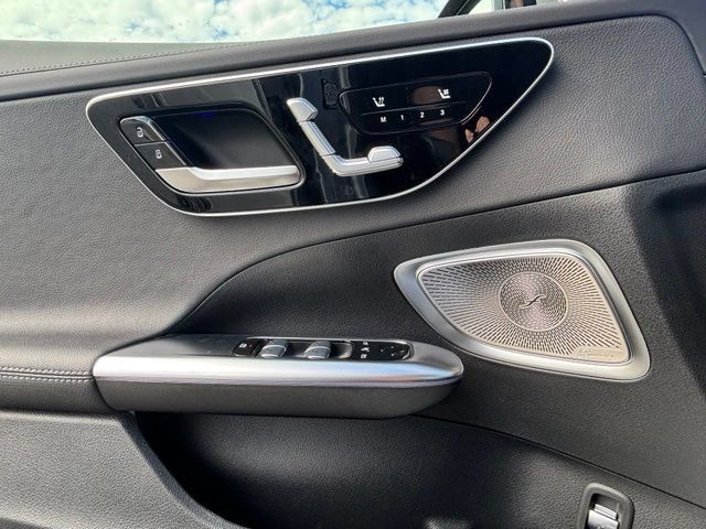 New 2026 Mercedes-Benz C 300 4MATIC Sedan image 34