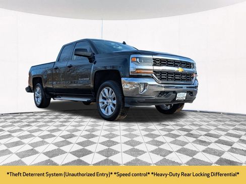 Used 2018 Chevrolet Silverado 1500 LT w/ All Star Edition image 12