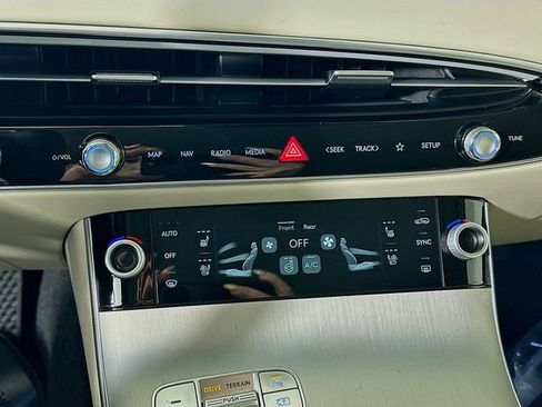 New 2026 Genesis GV70 2.5T Advanced image 14