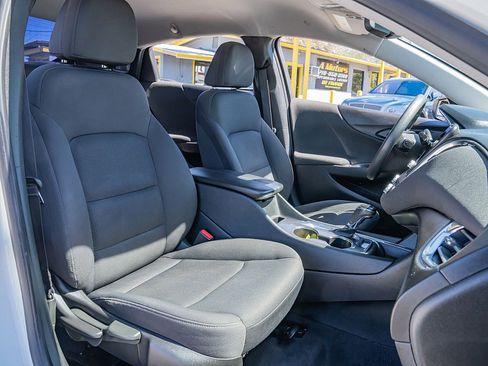 Used 2019 Chevrolet Malibu LT image 20