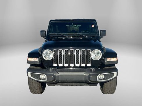 Used 2021 Jeep Wrangler Unlimited Sahara w/ Uconnect 4C Nav & Sound Group image 4