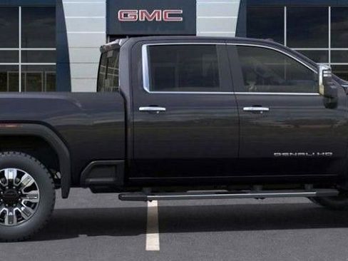 Used 2025 GMC Sierra 2500 Denali w/ Denali Reserve Package image 5