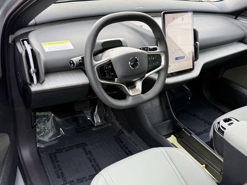 New 2026 Volvo EX30 Cross Country Ultra image 13