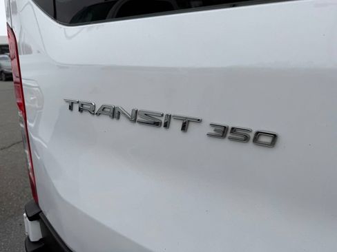 Used 2023 Ford Transit 350 XLT RWD image 4