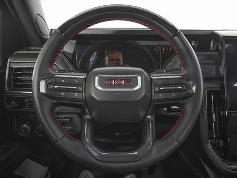 Used 2025 GMC Yukon XL AT4 Ultimate image 21