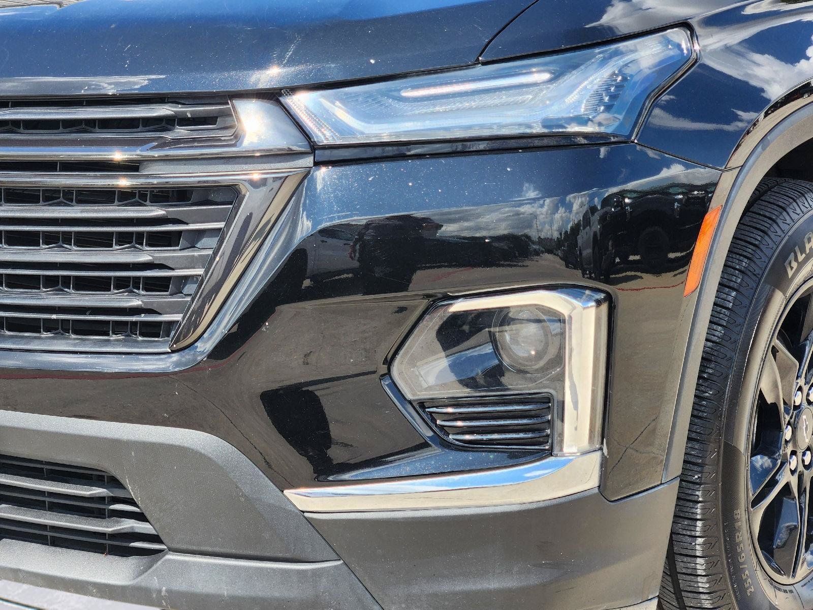 Certified 2022 Chevrolet Traverse LS w/ Midnight/Sport Edition FWD image 8