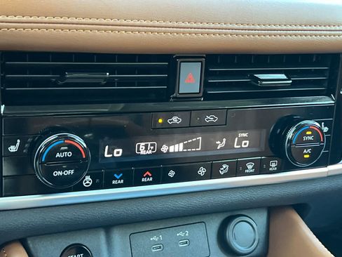 New 2026 Nissan Rogue Platinum image 25