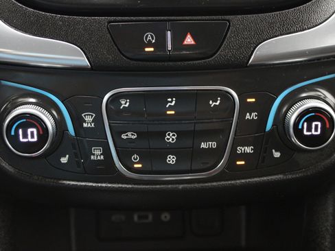 Used 2022 Chevrolet Equinox LT FWD image 20