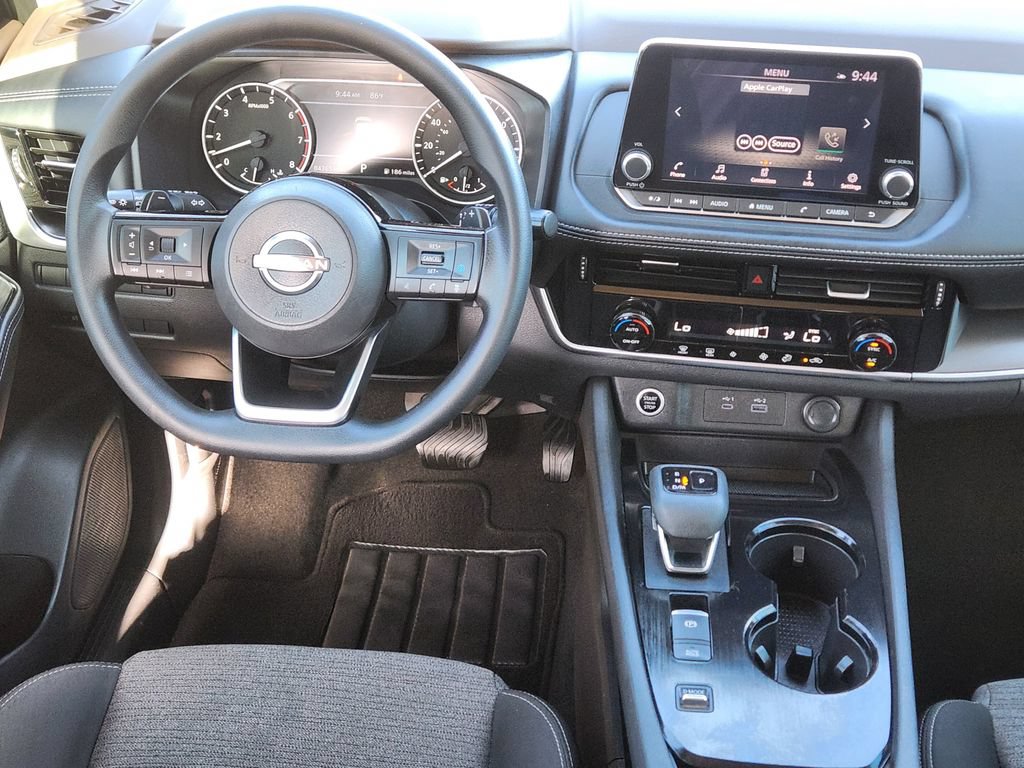 Used 2022 Nissan Rogue SV FWD image 12